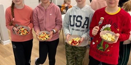 Powiększ grafikę: Uczniowie podczas zajęć