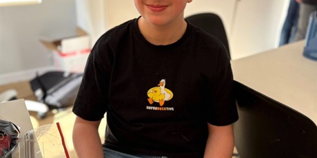 Powiększ grafikę: Uczniowie podczas warsztatów