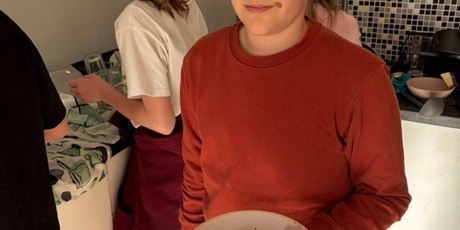 Powiększ grafikę: Uczniowie podczas warsztatów