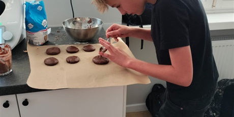 Powiększ grafikę: Uczniowie podczas zajęć