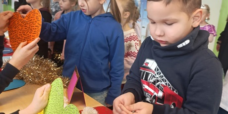 Powiększ grafikę: Wróżby andrzejkowe w zerówce