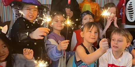 Powiększ grafikę: bal-karnawalowy-669396.jpg