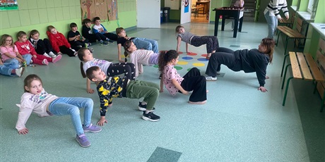 Powiększ grafikę: Zajęcia w świetlicy szkolnej