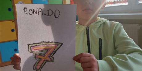 Powiększ grafikę: Dzieci podczas zajęć