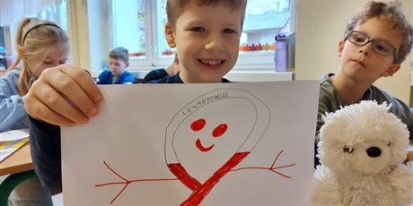 Powiększ grafikę: Dzieci podczas zajęć