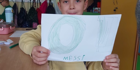 Powiększ grafikę: Dzieci podczas zajęć