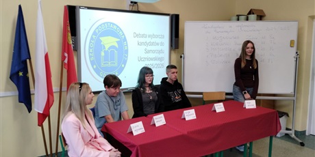 Powiększ grafikę: Debata przedwyborcza.