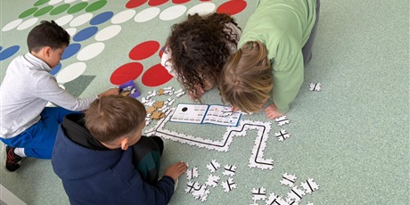 Powiększ grafikę: Zajęcia w klasie drugiej.