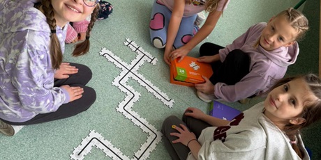 Powiększ grafikę: Zajęcia w klasie drugiej.