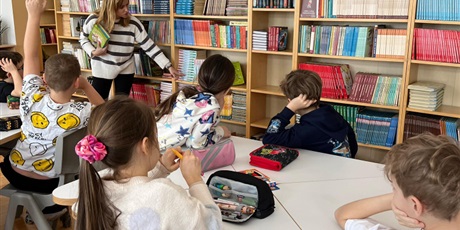 Powiększ grafikę: Zajęcia biblioteczne