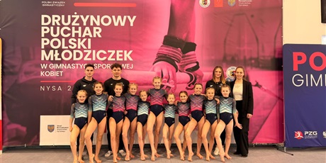 Powiększ grafikę: Dziewczyny podczas zawodów