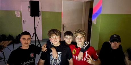 Powiększ grafikę: [Dyskoteka szkolna