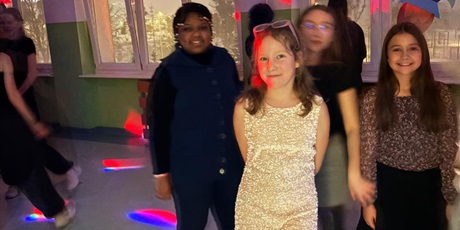 Powiększ grafikę: [Dyskoteka szkolna