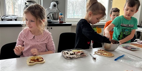 Powiększ grafikę: Dzień Pizzy w zerówce