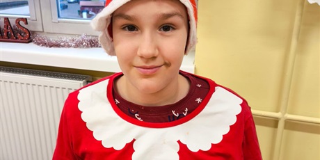 Powiększ grafikę: Dzień świątecznego swetra