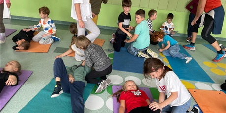 Powiększ grafikę: Zajęcia z pierwszej pomocy