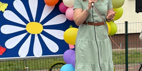 Powiększ grafikę: festyn-rodzinny-w-naszej-szkole-620300.jpg
