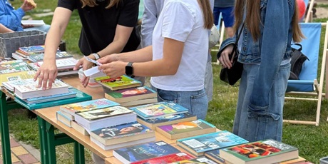 Powiększ grafikę: festyn-rodzinny-w-naszej-szkole-620334.jpg