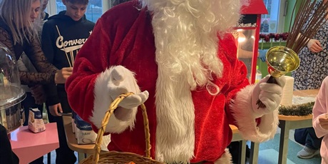 Powiększ grafikę: Festyn świąteczny w naszej szkole