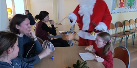 Powiększ grafikę: Festyn świąteczny w naszej szkole