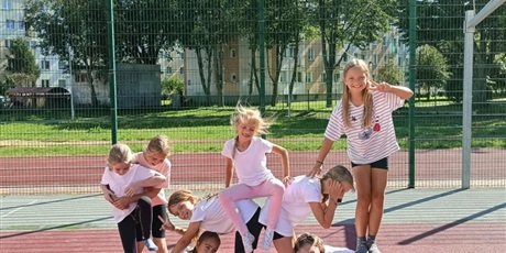Powiększ grafikę: Zajęcia sportowe - Fitklasa w klasie 3b