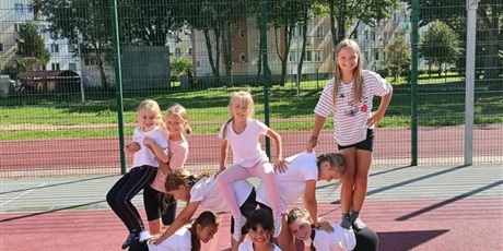 Powiększ grafikę: Zajęcia sportowe - Fitklasa w klasie 3b