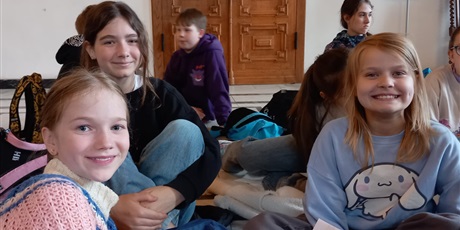 Powiększ grafikę: Klasa 4b na wycieczce