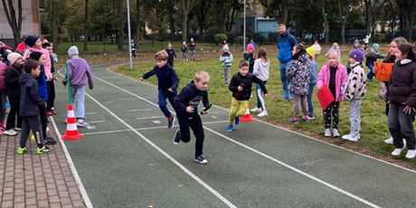 Powiększ grafikę: Sztafetowe biegi klas 1-3