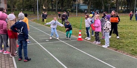 Powiększ grafikę: Sztafetowe biegi klas 1-3