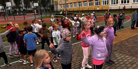 Powiększ grafikę: Sztafetowe biegi klas 1-3