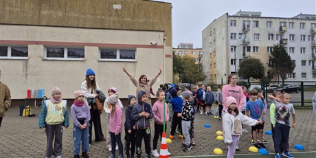 Powiększ grafikę: Sztafetowe biegi klas 1-3