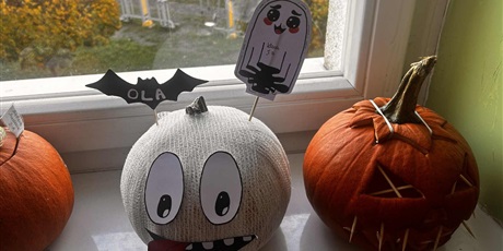 Powiększ grafikę: Jesienny pokaz mody w klasach 1-3.