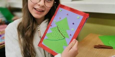 Powiększ grafikę: Uczniowie podczas zajęć