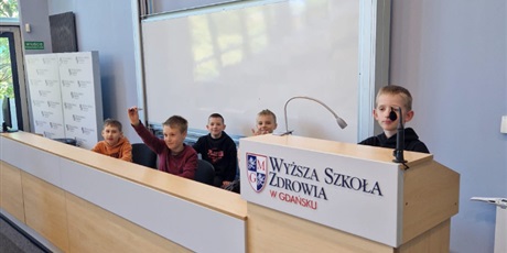 Powiększ grafikę: Klasa 2b na wycieczce