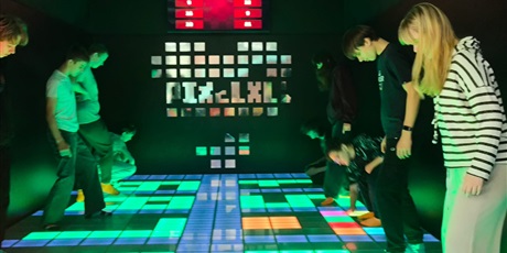 Powiększ grafikę: Klasa 7a podczas wyjścia do Pixel XL