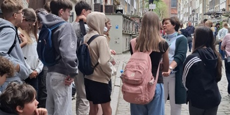 Powiększ grafikę: Uczniowie klasy 7b na wycieczce