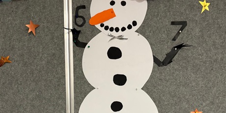 Powiększ grafikę: Dekoracje świąteczne w sali