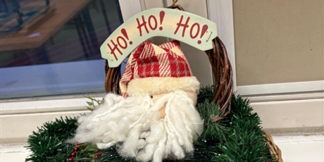 Powiększ grafikę: Dekoracje świąteczne w sali