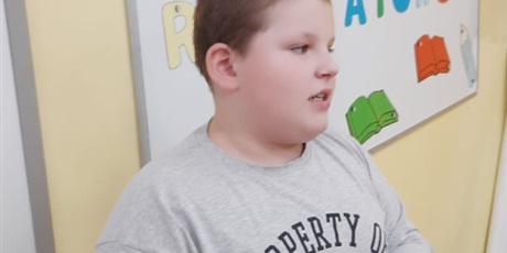 Powiększ grafikę: Uczniowie podczas konkursu.