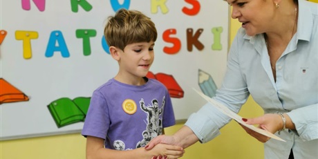 Powiększ grafikę: Uczniowie podczas konkursu.