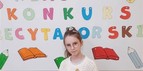 Powiększ grafikę: Uczniowie podczas konkursu.