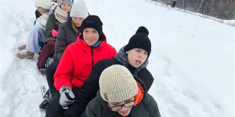 Powiększ grafikę: Klasa na kuligu.