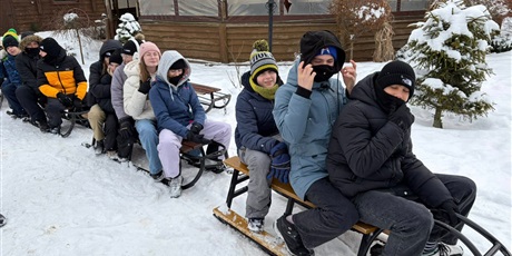 Powiększ grafikę: Klasa na kuligu.