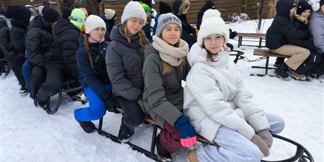 Powiększ grafikę: Klasa na kuligu.