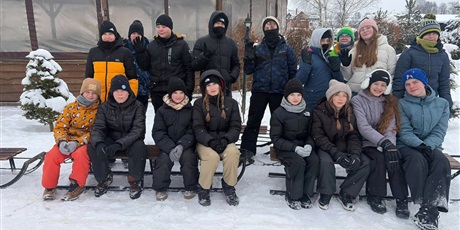 Powiększ grafikę: Klasa na kuligu.