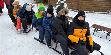 Powiększ grafikę: Klasa na kuligu.