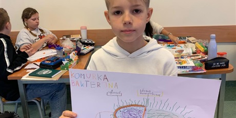 Powiększ grafikę: Uczniowie podczas zajęć