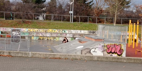 Powiększ grafikę: Lekcja wychowania fizycznego w klasie 7b