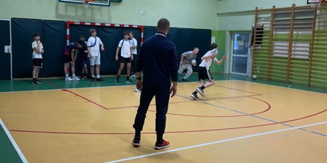 Powiększ grafikę: Zajęcia ze sportowcami