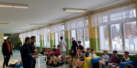 Powiększ grafikę: Zajęcia ze sportowcami